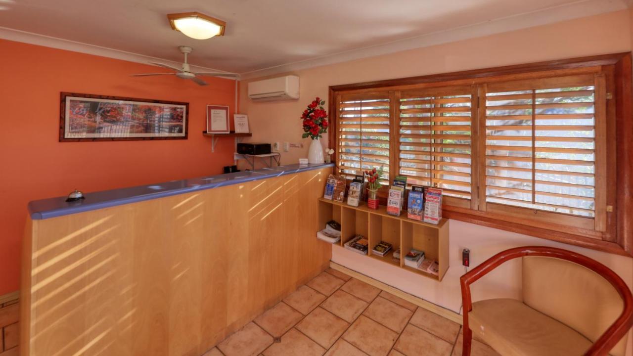 Across Country Motor Inn Дабо Екстериор снимка