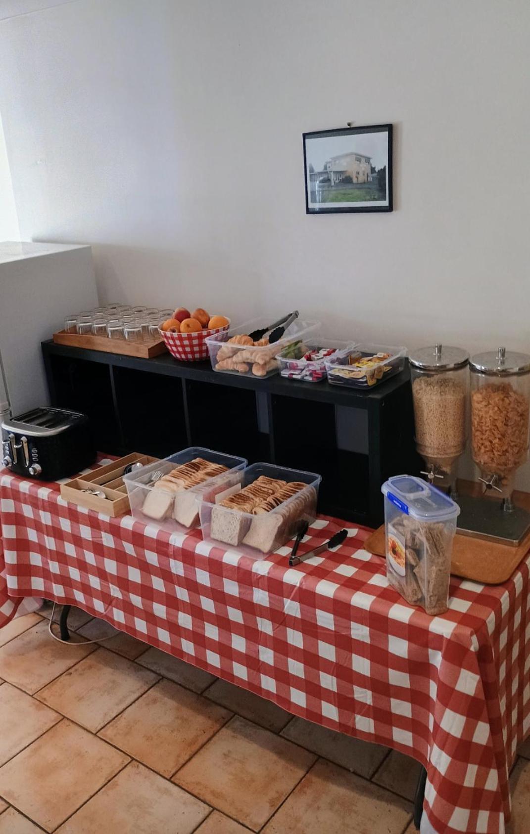 Across Country Motor Inn Дабо Екстериор снимка